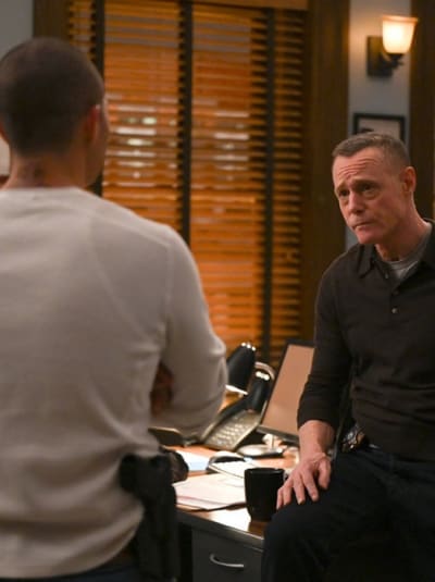 rundown with voight tall chicago pd s11e4